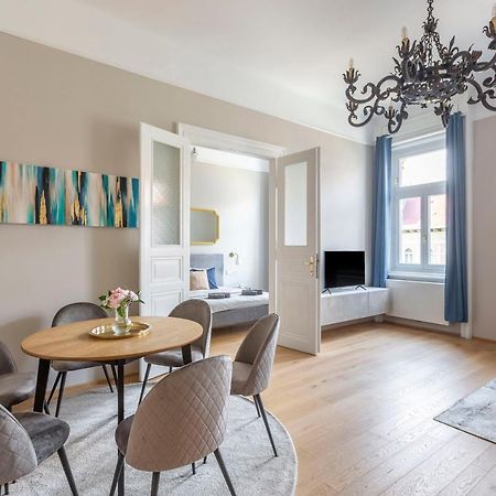 Luxury Elizabeth Residence Next To The New York Cafe ブダペスト エクステリア 写真