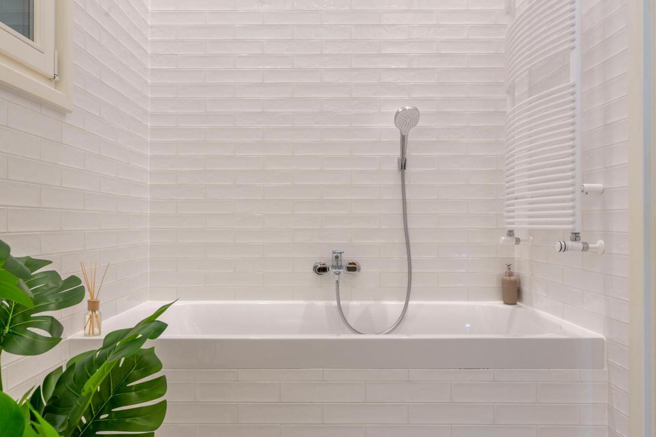 Luxury Elizabeth Residence Next To The New York Cafe ブダペスト エクステリア 写真