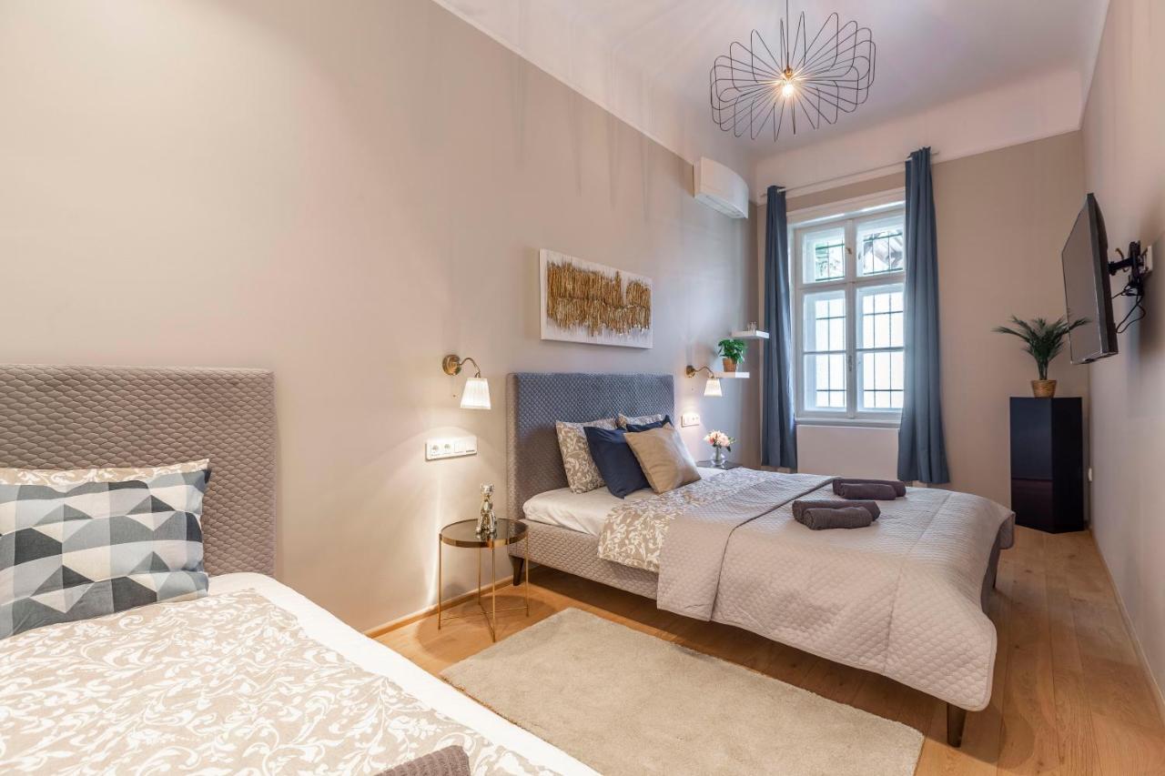 Luxury Elizabeth Residence Next To The New York Cafe ブダペスト エクステリア 写真